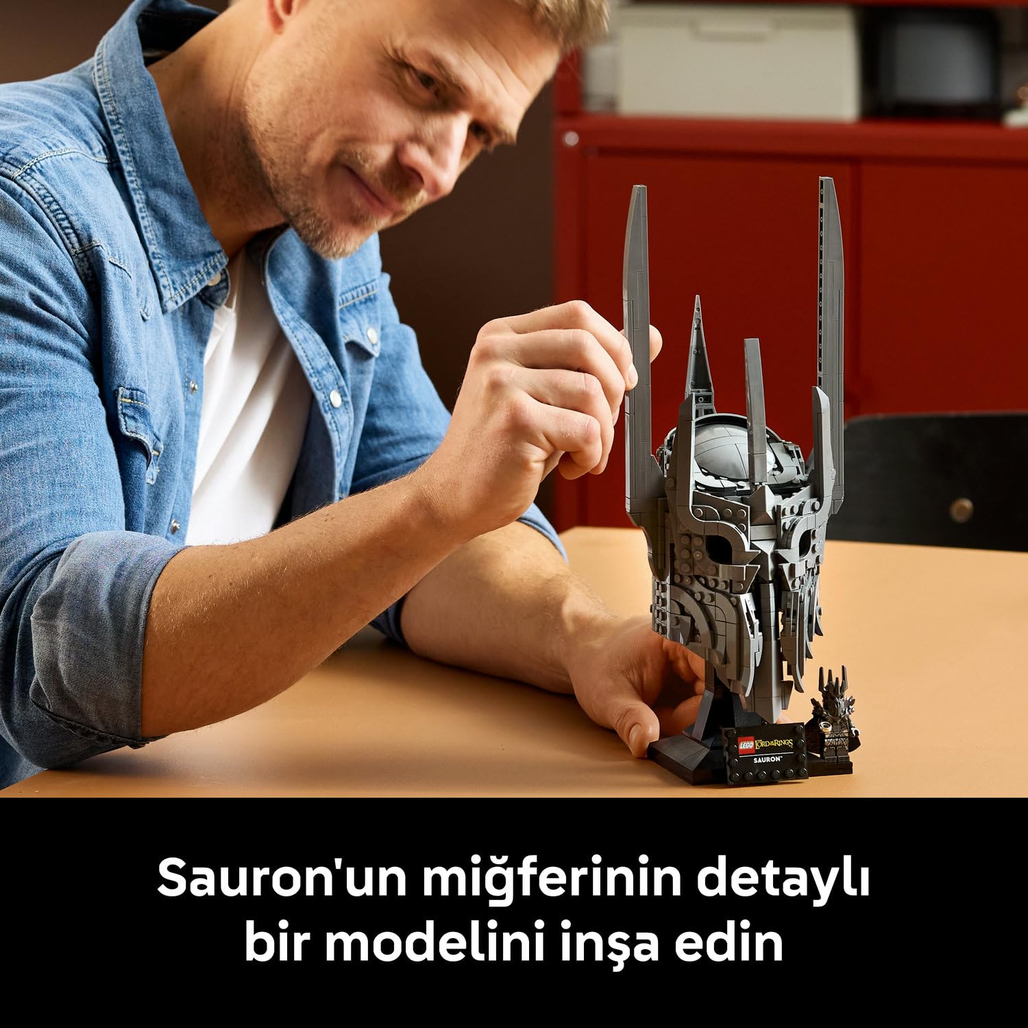 LEGO Icons Yüzüklerin Efendisi: Sauron'un Miğferi 11373 - görsel 7