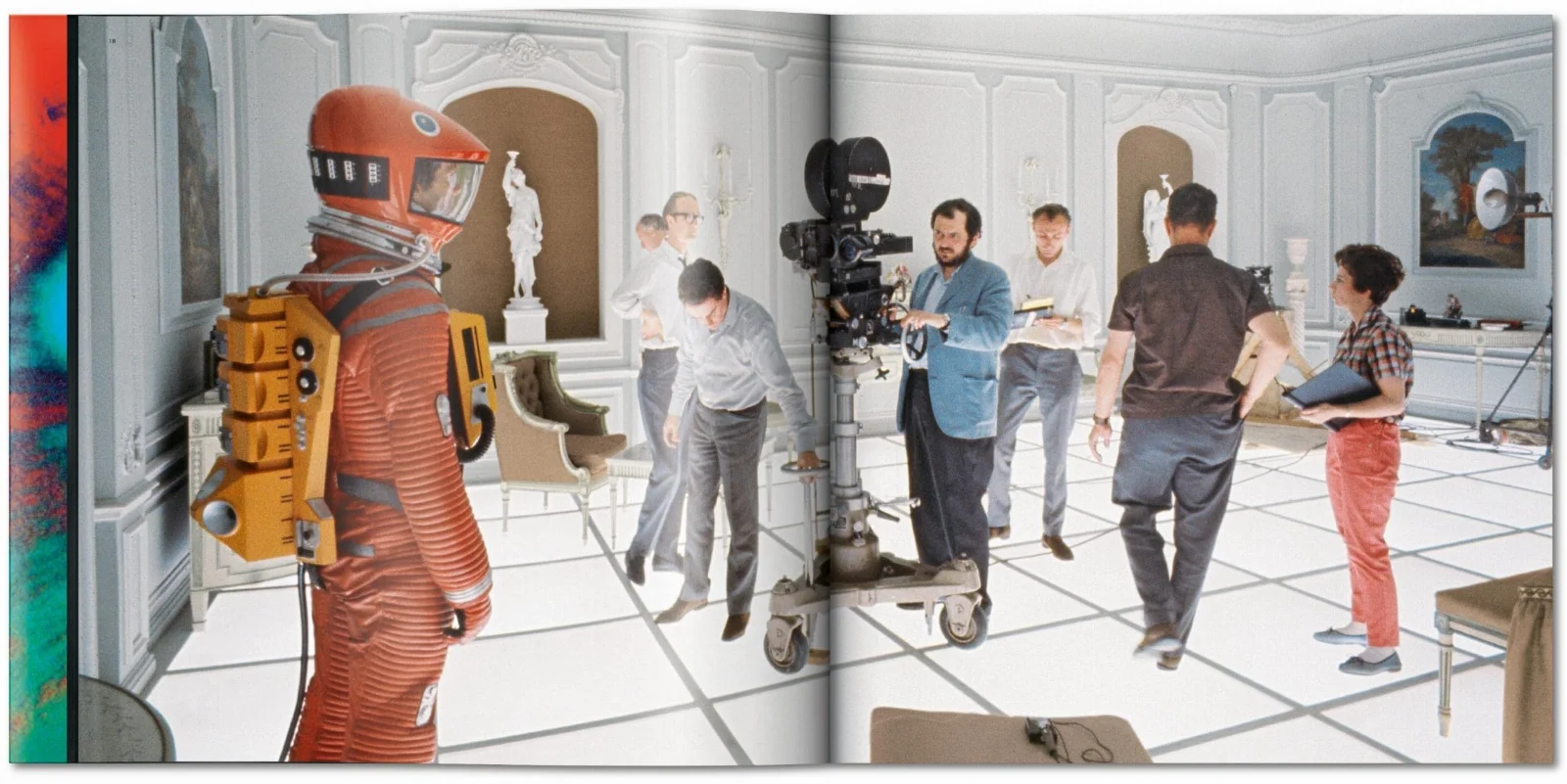 Stanley Kubrick's 2001: A Space Odyssey. Book & DVD Set - görsel 7